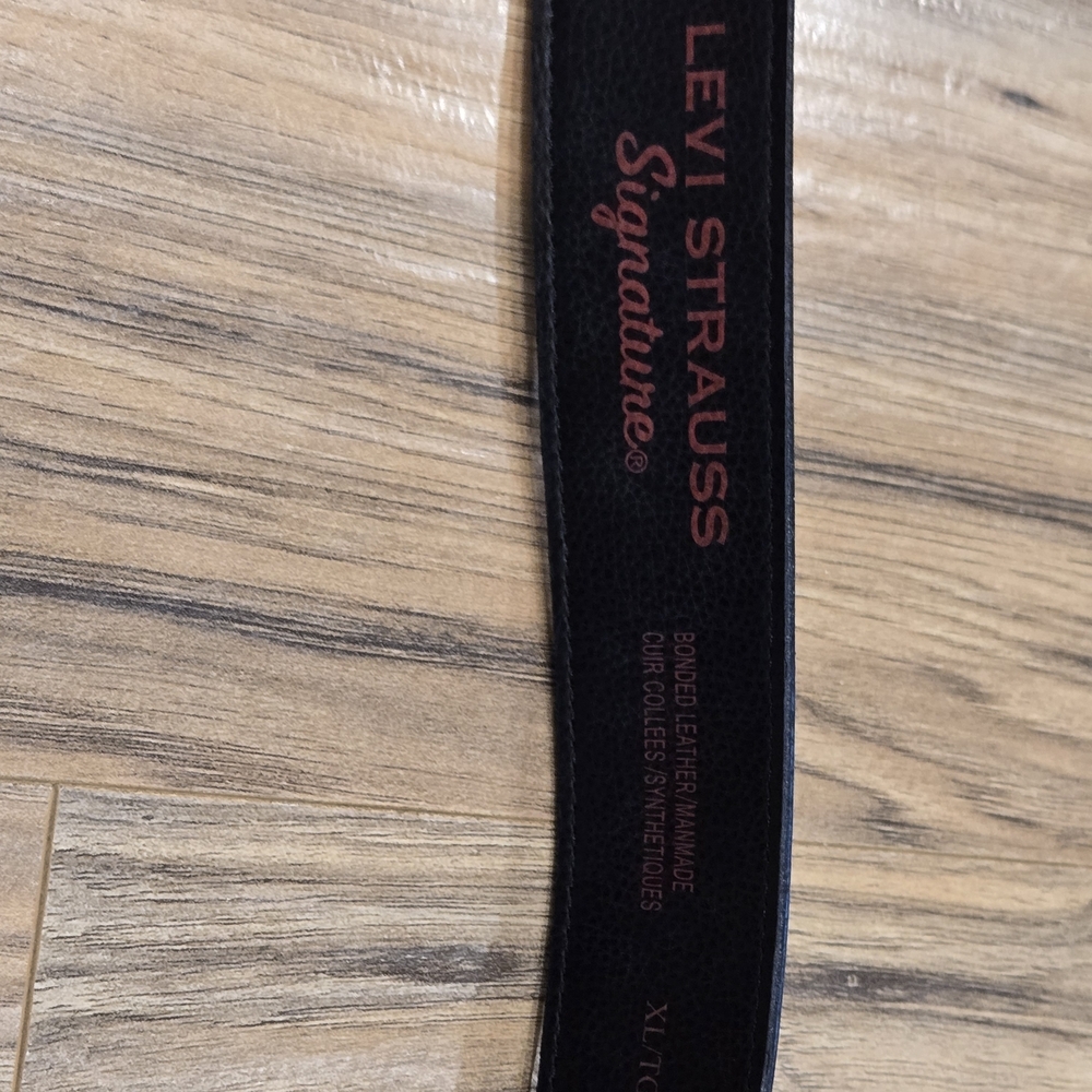 Signature by Levi Strauss Black and Brown Embroidered Belt - Picture 3 of 5